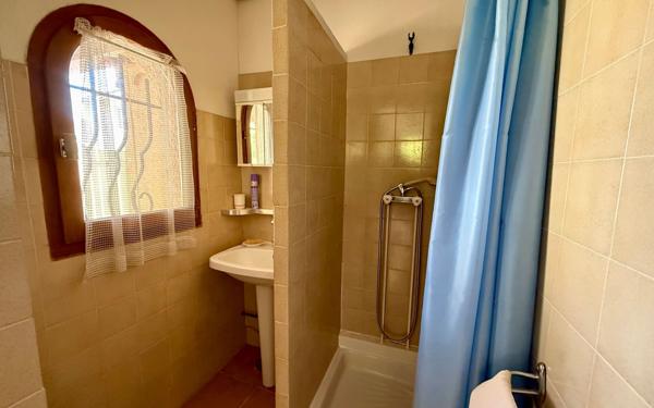 Maison à vendre    8 pièces •  Sète