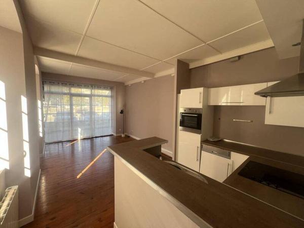 Maison 6 pièces                                        - 43260 Saint-Julien-Chapteuil Réf : 13467