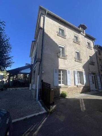 Maison 6 pièces                                        - 43260 Saint-Julien-Chapteuil Réf : 13467
