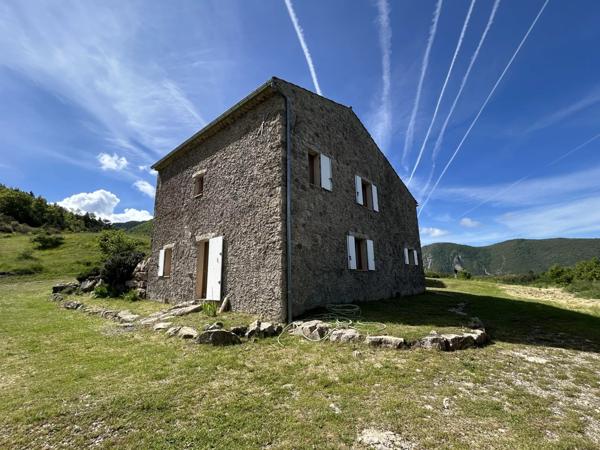 Immobilier Digne-les-Bains (04000) – Maison 195.58m2 – 546 000 €