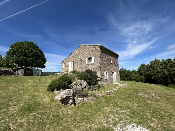 Immobilier Digne-les-Bains (04000) – Maison 195.58m2 – 546 000 €