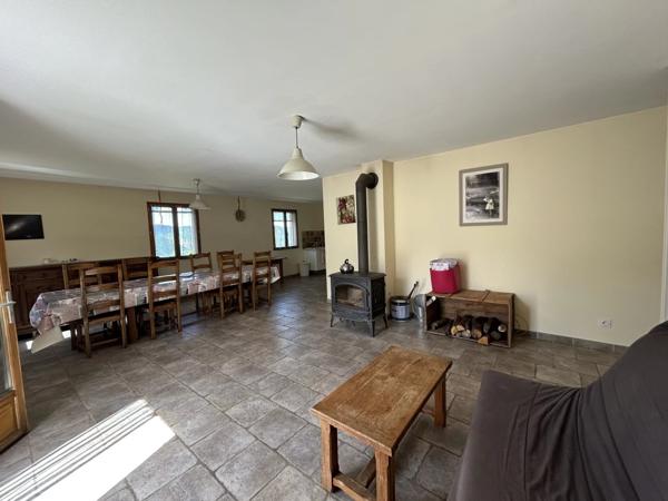 Immobilier Digne-les-Bains (04000) – Maison 195.58m2 – 546 000 €