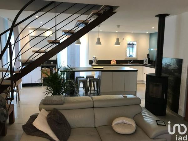 Maison 4 pièces de 100 m² à Nissan-lez-Enserune (34440)