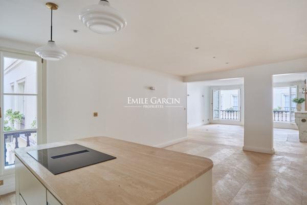 A vendre - Appartement - 135 m² -  Paris  - 75007 - Carré des Antiquaires