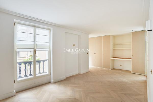 A vendre - Appartement - 135 m² -  Paris  - 75007 - Carré des Antiquaires
