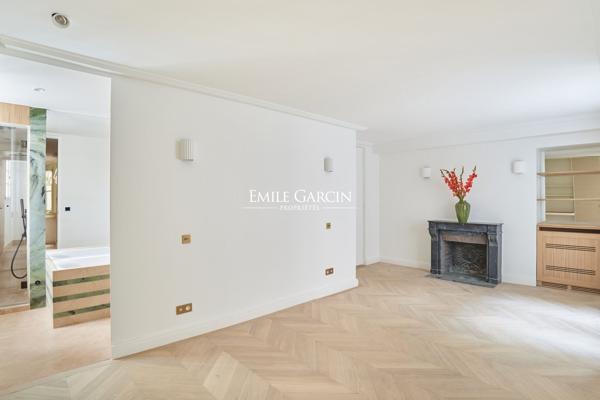 A vendre - Appartement - 135 m² -  Paris  - 75007 - Carré des Antiquaires