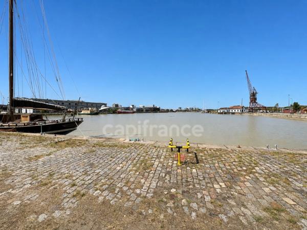 Appartement T3 en duplex avec terrasse au cœur des Bassins à flot - Bordeaux (33)