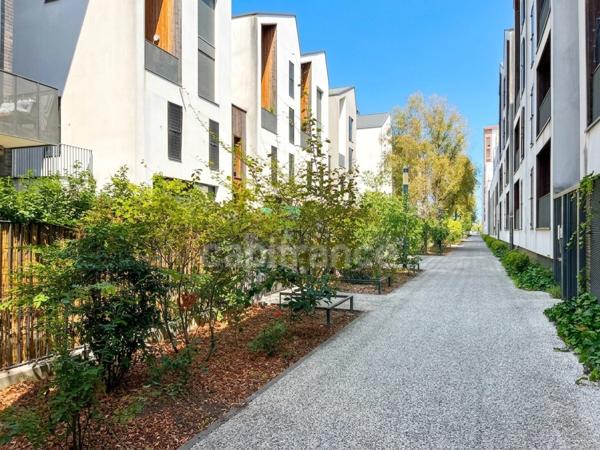 Appartement T3 en duplex avec terrasse au cœur des Bassins à flot - Bordeaux (33)