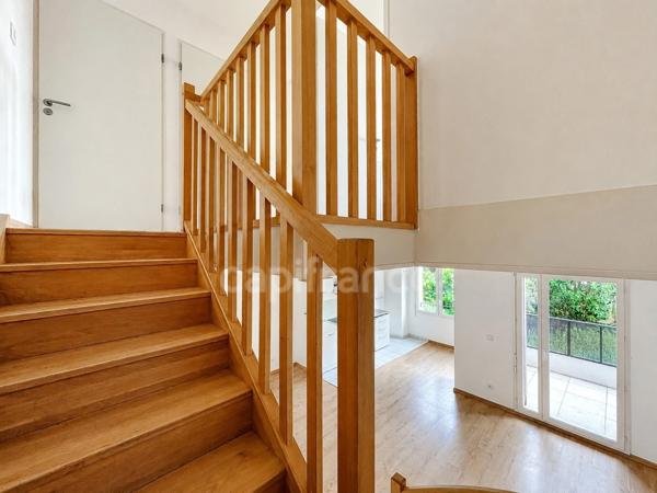Appartement T3 en duplex avec terrasse au cœur des Bassins à flot - Bordeaux (33)