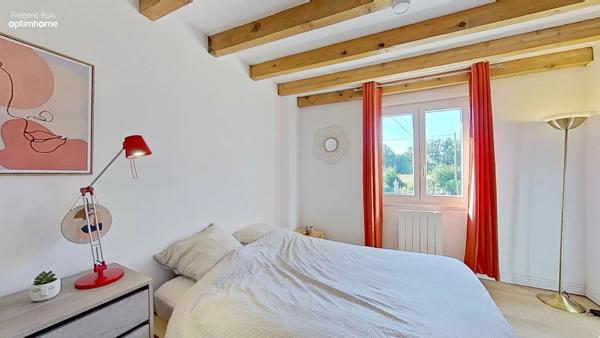 Séjour lumineux, 4 chambres, piscine et jardin arboré : une maison prête à accueillir votre famille