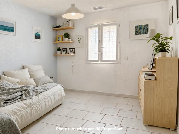 Saint-Privat (07200) Grande Maison Plain-pied avec petit Jardin Arboré…