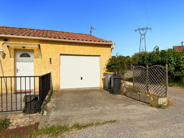 Saint-Privat (07200) Grande Maison Plain-pied avec petit Jardin Arboré…