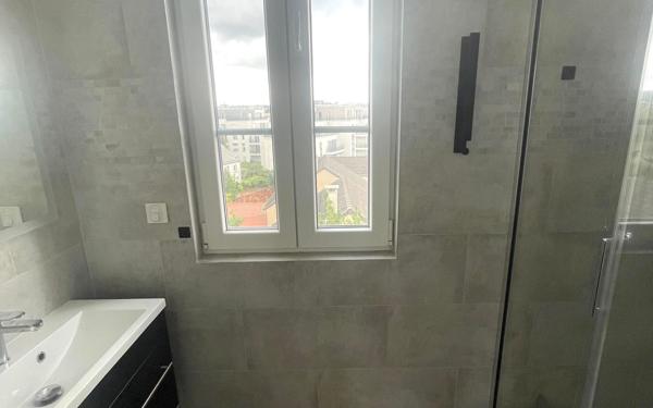 Appartement à louer    3 pièces • 80,34 m2 Livry-Gargan