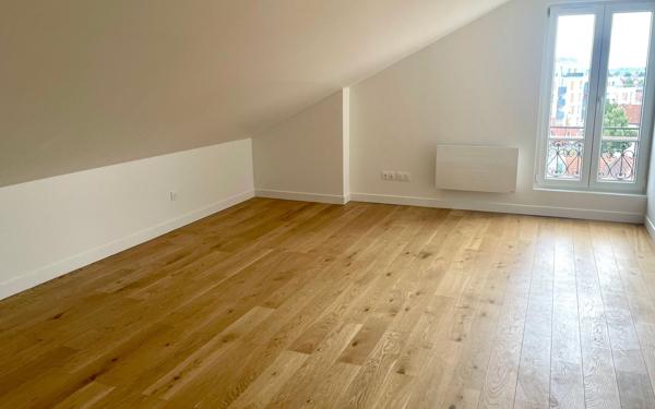 Appartement à louer    3 pièces • 80,34 m2 Livry-Gargan