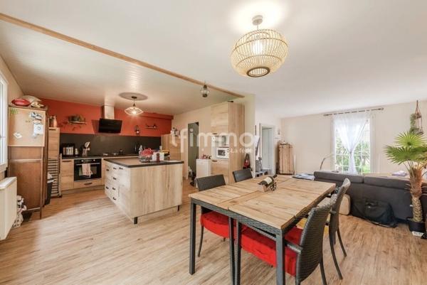 maison lumineuse à vendre au Plessis Belleville 60330