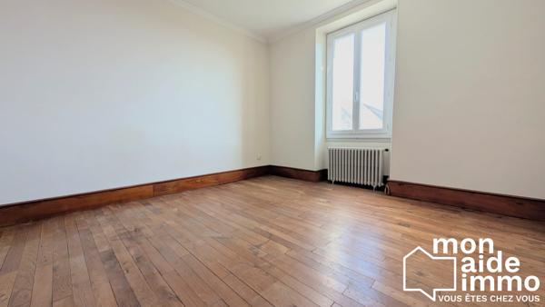 Centre ville, maison de 4 chambres, garage, jardin