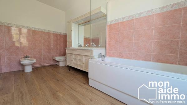 Centre ville, maison de 4 chambres, garage, jardin