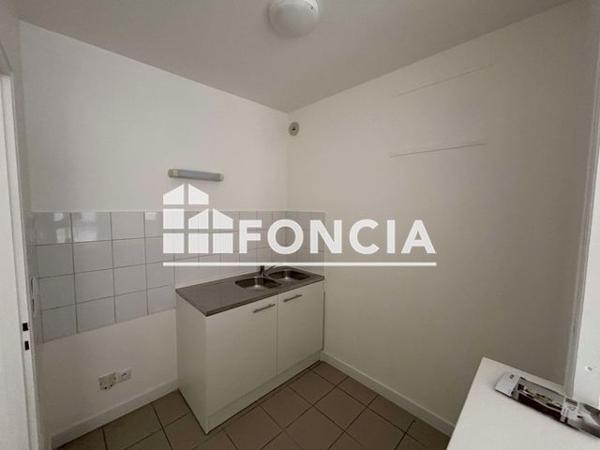 Location Studio 30.11 m² - 13 RUE DU CLOS SCELLIER Mantes La Jolie 78200