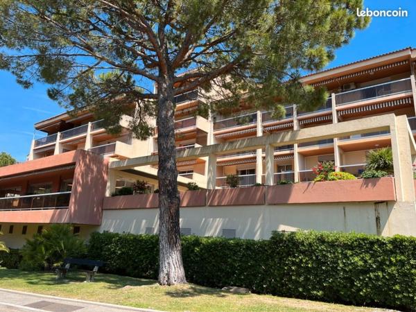 GRASSE RESIDENCE SENIORS JARDINS D'ARCADIE APPARTEMENT 3P 62 M² TERRASSE CAVE