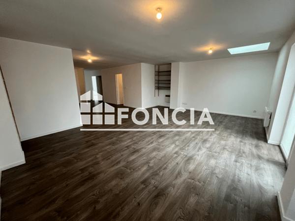Location Appartement 4 pièces 109.2 m² - 62 RUE DE L'ALOUETTE Roubaix 59100