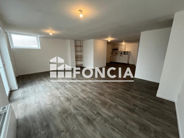 Location Appartement 4 pièces 109.2 m² - 62 RUE DE L'ALOUETTE Roubaix 59100