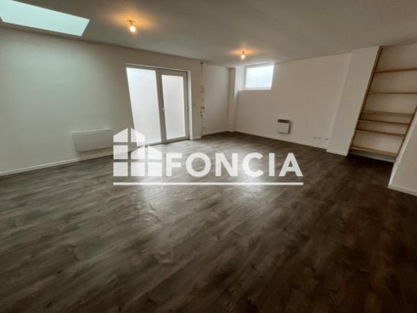 Location Appartement 4 pièces 109.2 m² - 62 RUE DE L'ALOUETTE Roubaix 59100