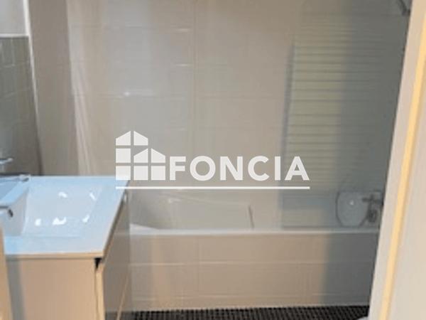 Location Appartement 2 pièces 38.73 m² - 151 RUE COSTA DE BEAUREGARD Chambery 73000