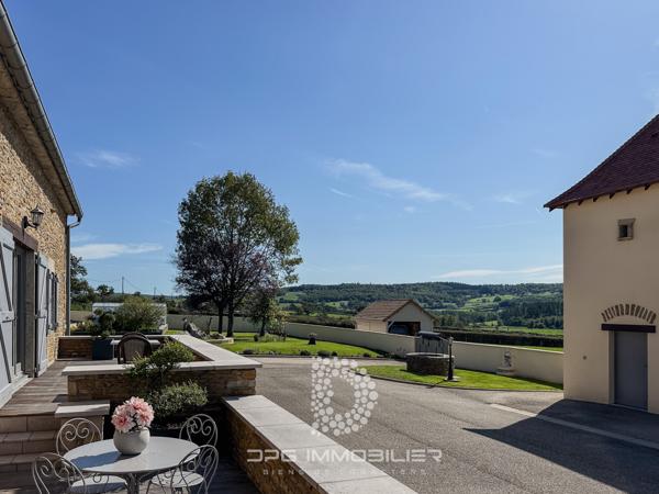 Saint-Marcelin-de-Cray (71460) Maison familiale rénovée avec dépendances et terrain de plus d’1 ha