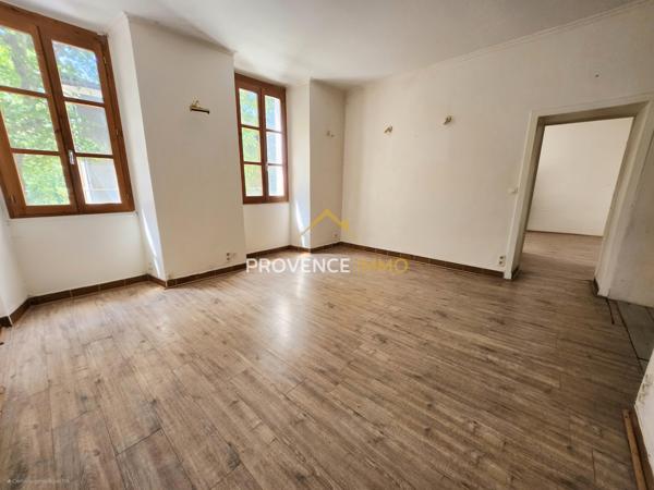 Digne-les-Bains (04000) NOUVELLE EXCLUSIVITÉ À saisir – Grand T2 avec potentiel, 63,80 m² – Digne-les-Bains