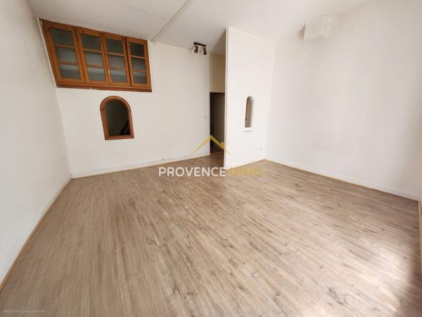 Digne-les-Bains (04000) NOUVELLE EXCLUSIVITÉ À saisir – Grand T2 avec potentiel, 63,80 m² – Digne-les-Bains