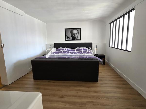 Loft
                                                                                                                                                                                                                                                                                                                        5 pièce(s)                                                                                                                                                                                                          3 chambre(s)                                                                                                                                                                                                          145  m²
