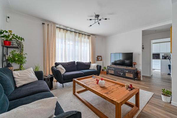 A  7  minutes de la Gare RER D  Vert de Maisons