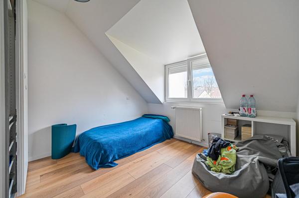 A  7  minutes de la Gare RER D  Vert de Maisons