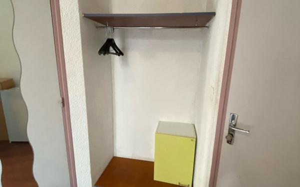 Appartement à louer    1 pièce • 12,43 m2 Poitiers