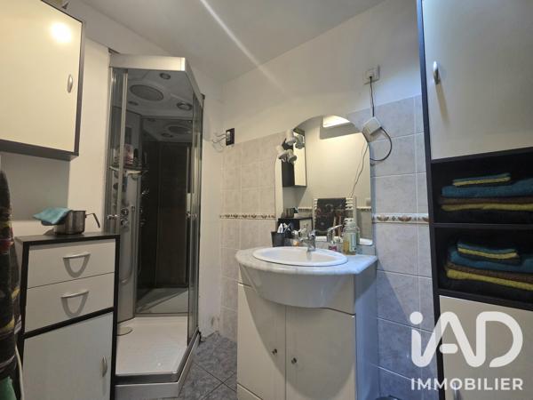 Maison à vendre 5 pièces 145 m² Entraigues-sur-la-Sorgue