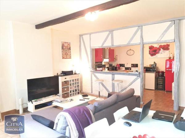 Appartement à louer 2 pièces 73m²