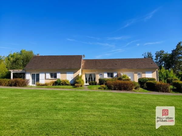 Superbe propriété de plain-pied, piscine et parc de 6 400 m²