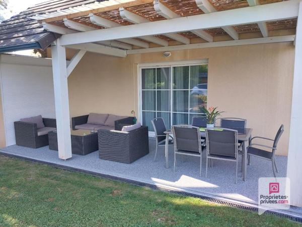 Superbe propriété de plain-pied, piscine et parc de 6 400 m²