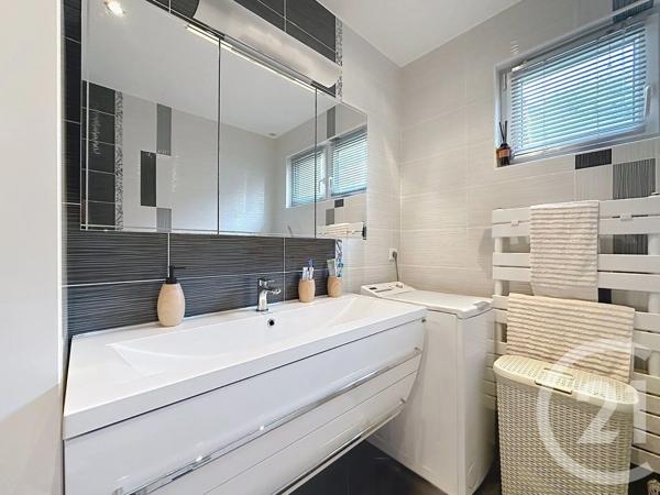 Maison à vendre  6 pièces - 103 m 2   SOCHAUX  - 25