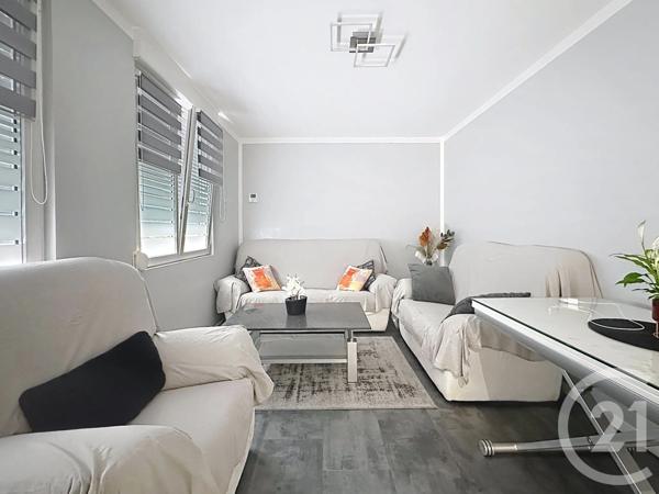 Maison à vendre  6 pièces - 103 m 2   SOCHAUX  - 25