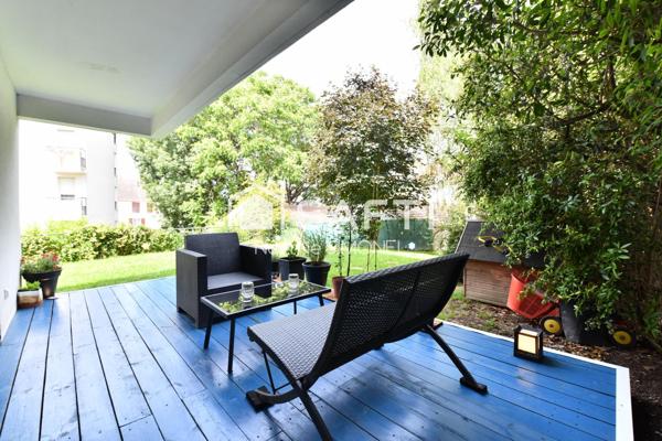 Grand appartement de deux pièces avec un grand jardin privé de 200m2 !