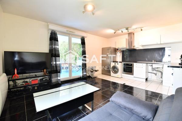 Grand appartement de deux pièces avec un grand jardin privé de 200m2 !
