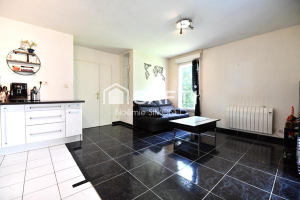 Grand appartement de deux pièces avec un grand jardin privé de 200m2 !