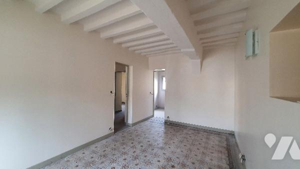 A 10 mn VERNON - belle maison caractère à finir de rénover, 6pp, 120 m2, dépendance.