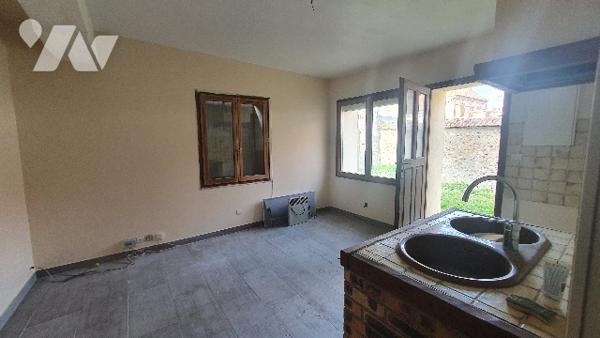 A 10 mn VERNON - belle maison caractère à finir de rénover, 6pp, 120 m2, dépendance.