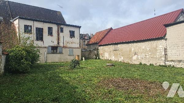 A 10 mn VERNON - belle maison caractère à finir de rénover, 6pp, 120 m2, dépendance.