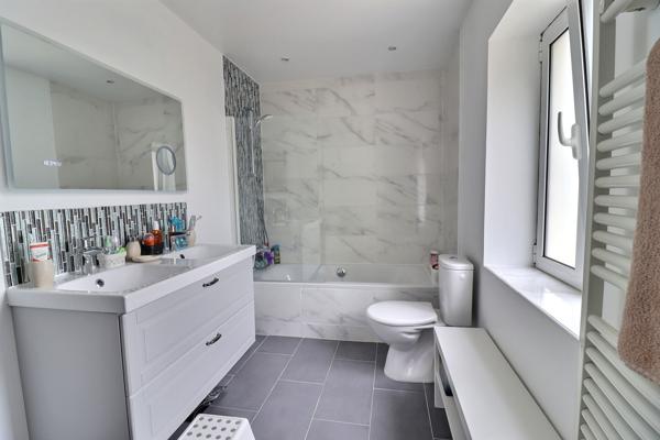 Maison 5 pièces - 137 m²