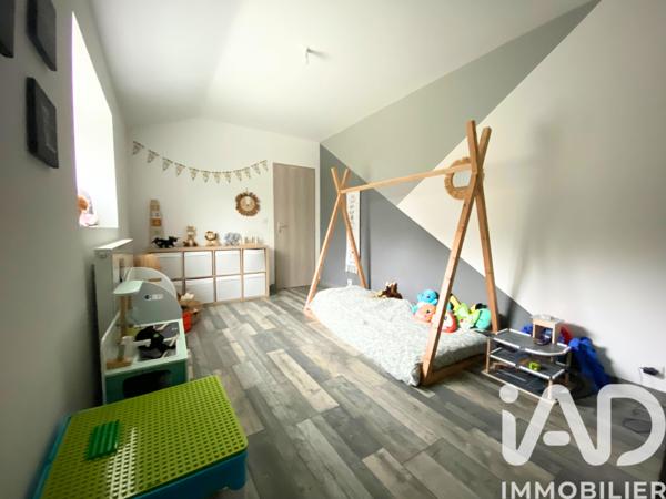 Maison à vendre 6 pièces 130 m² Neuville-en-Ferrain