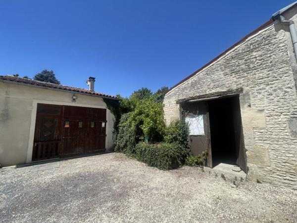 MAISON A RENOVER AVEC JARDIN
