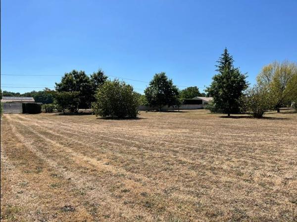 Terrain à vendre |  Neuvic |  1500 m²